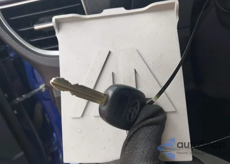 2015 Toyota Corolla S Plus z USA, uszkodzony, nr VIN 2T1BURHE9FC394484